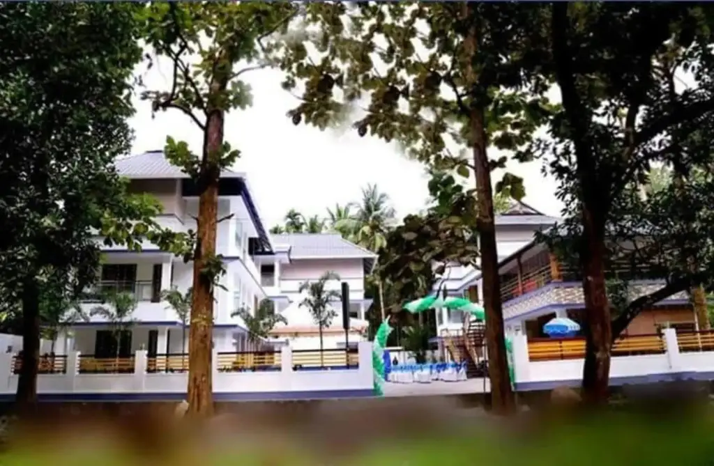 Атирапалли: Athirapilly Clirind Resort