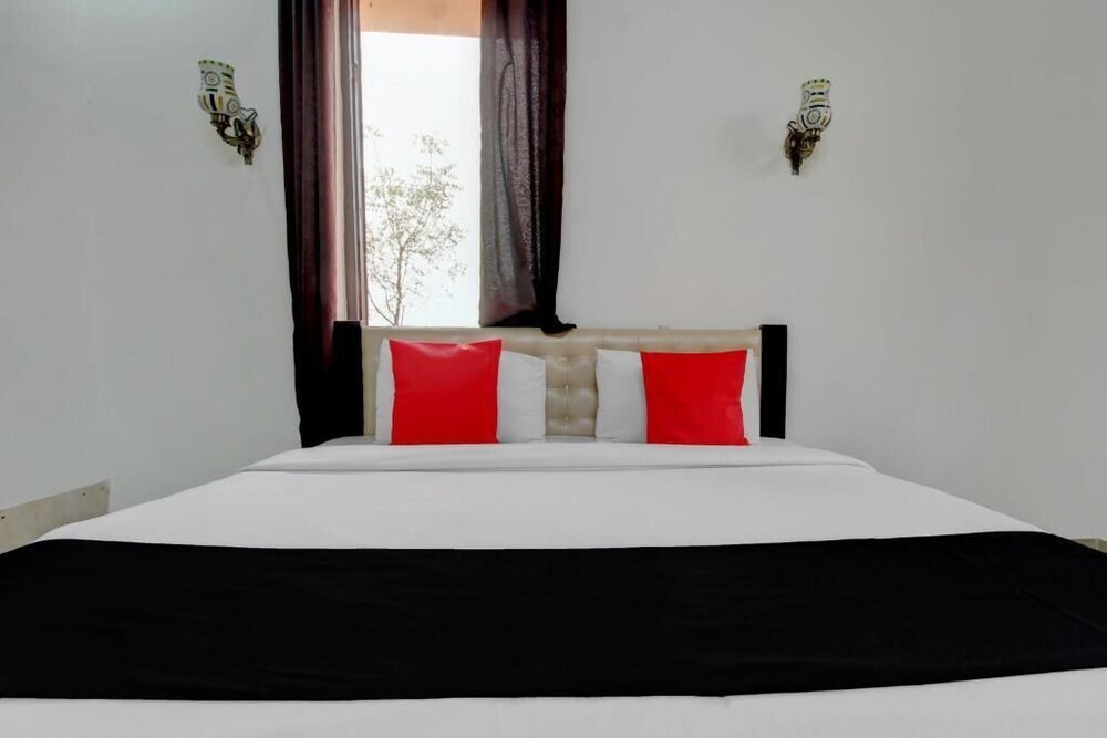 Вриндаван: Elegance Resort