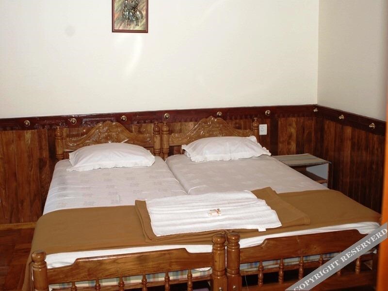 Аллеппи: Indraprastham Houseboat