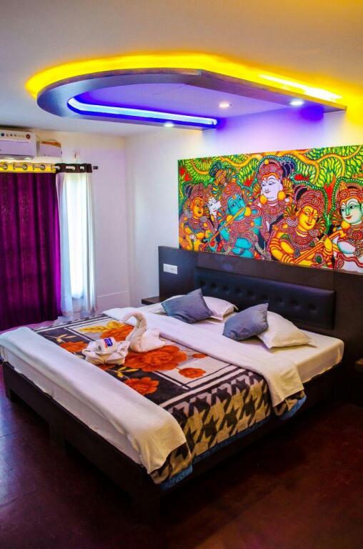 Аллеппи: Indraprastham Houseboat