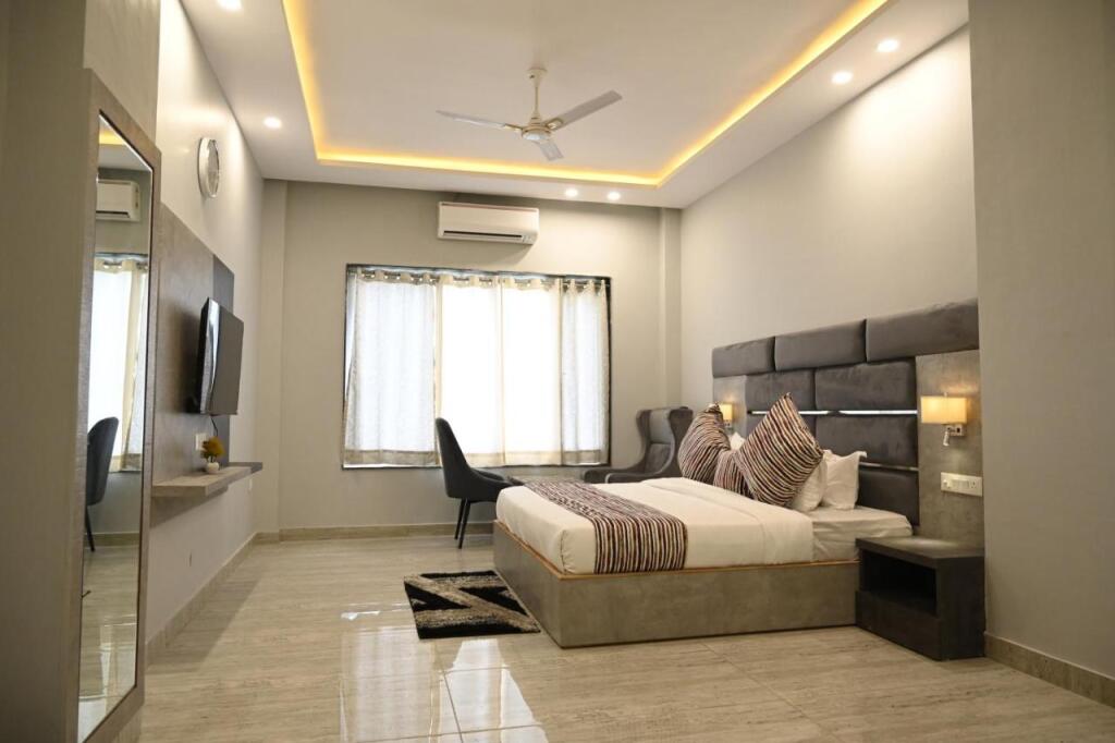 Прем-Нагар: Hotel Vasdaa Grand