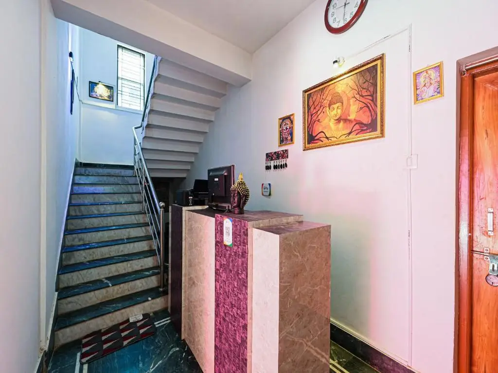 Бхубанешвар: OYO 84476 Hotel R Inn