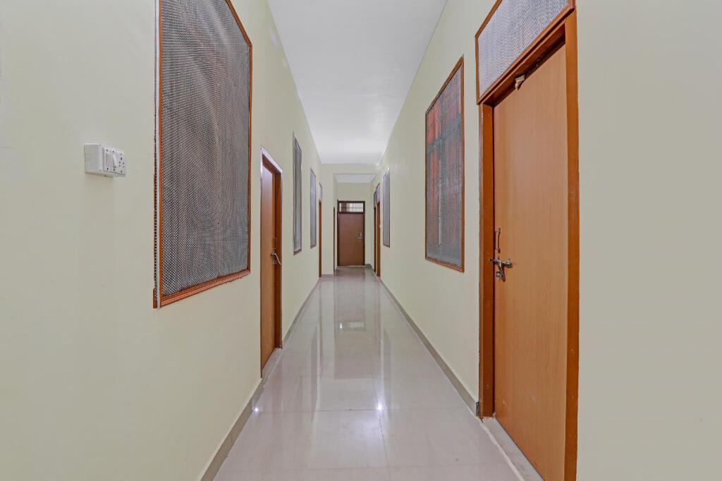 Лакхнау: OYO 84058 Kk Guest House