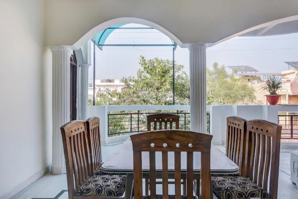 Лакхнау: OYO 77778 BBB Guest House