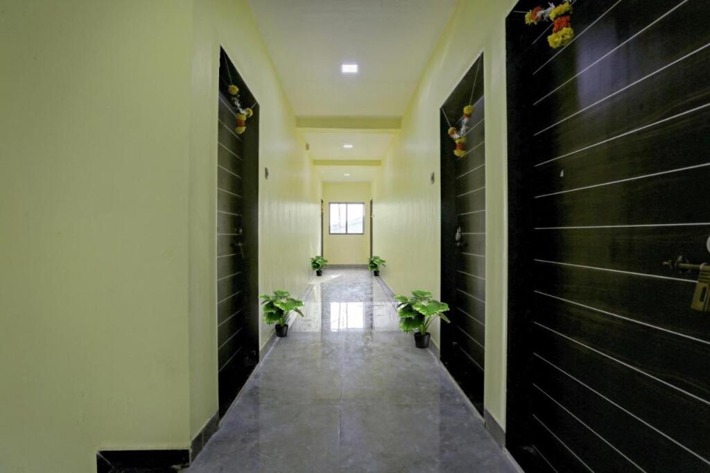 Нави-Мумбай: OYO 700169 Om Sai Ram Residency