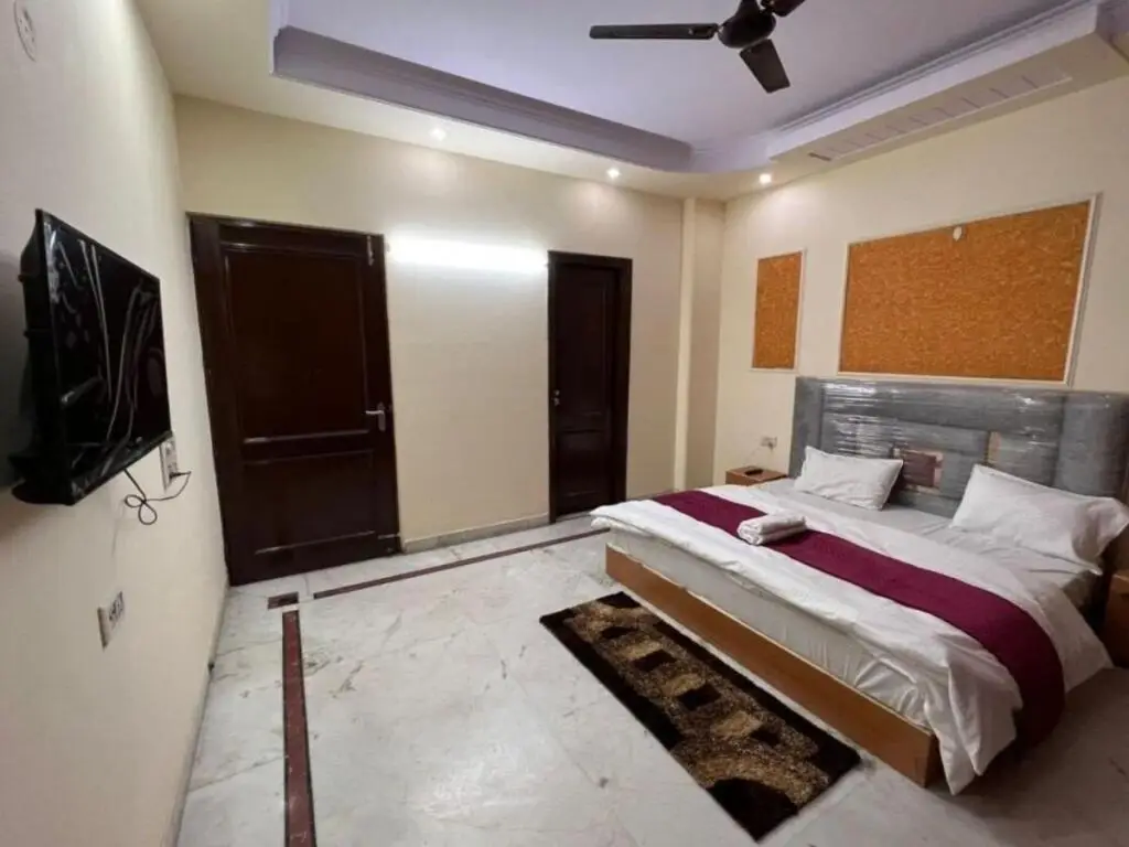 Нью-Дели: Oyo 703859 Hotel Greeno