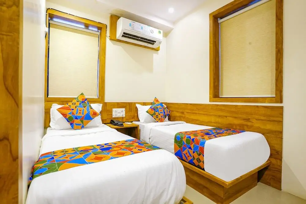 Мумбаи: FabHotel Indore Palace