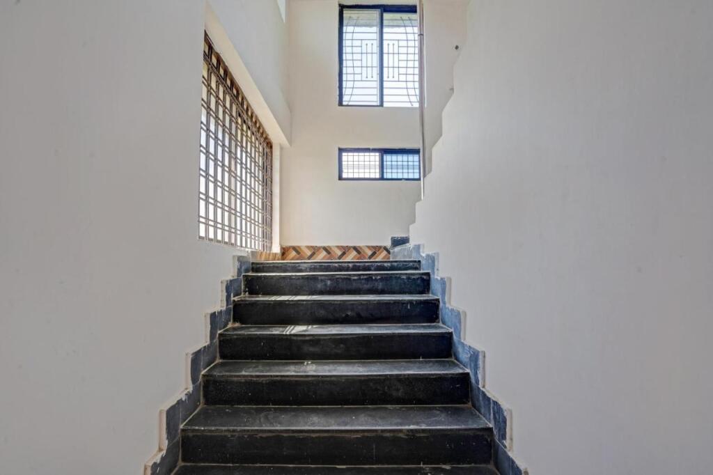 Bilaspur: Oyo 700233 Hotel Rommies Inn