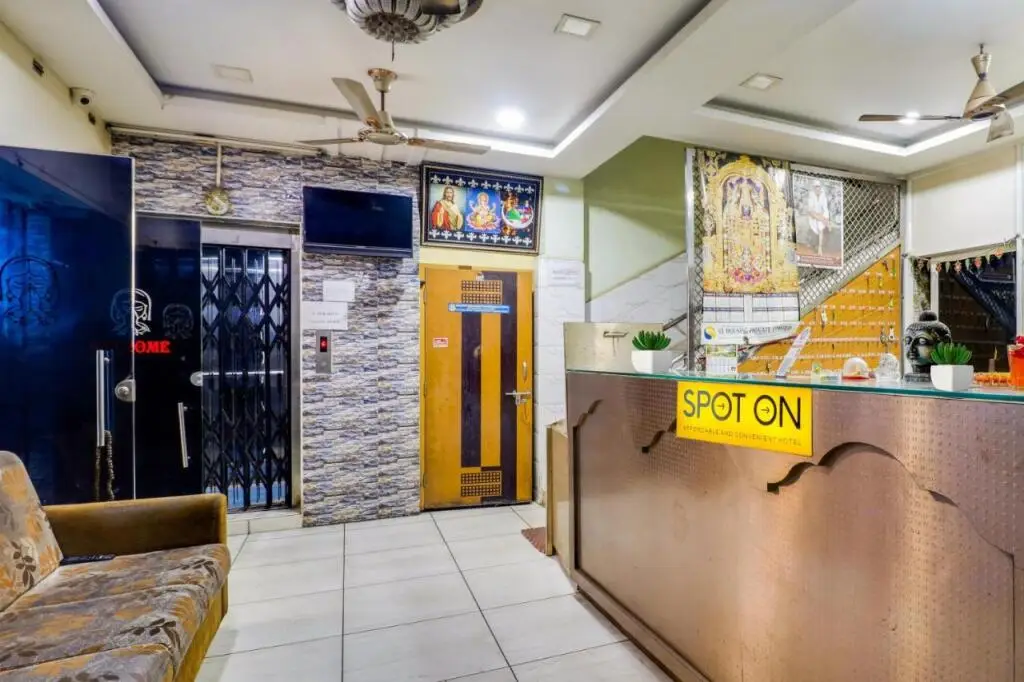 Гунтур: Spot on 700249 Hotel Amaravathi Residency