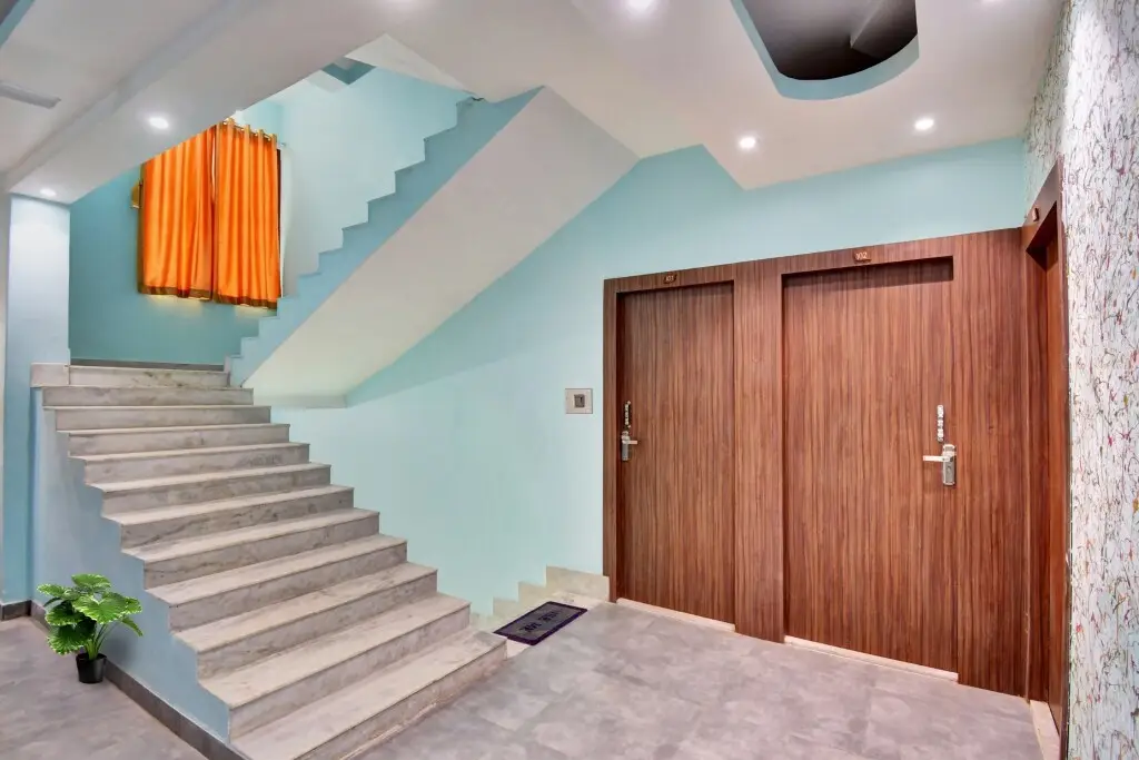 Колката: Spot On 93611 Hotel Redwood Plaza