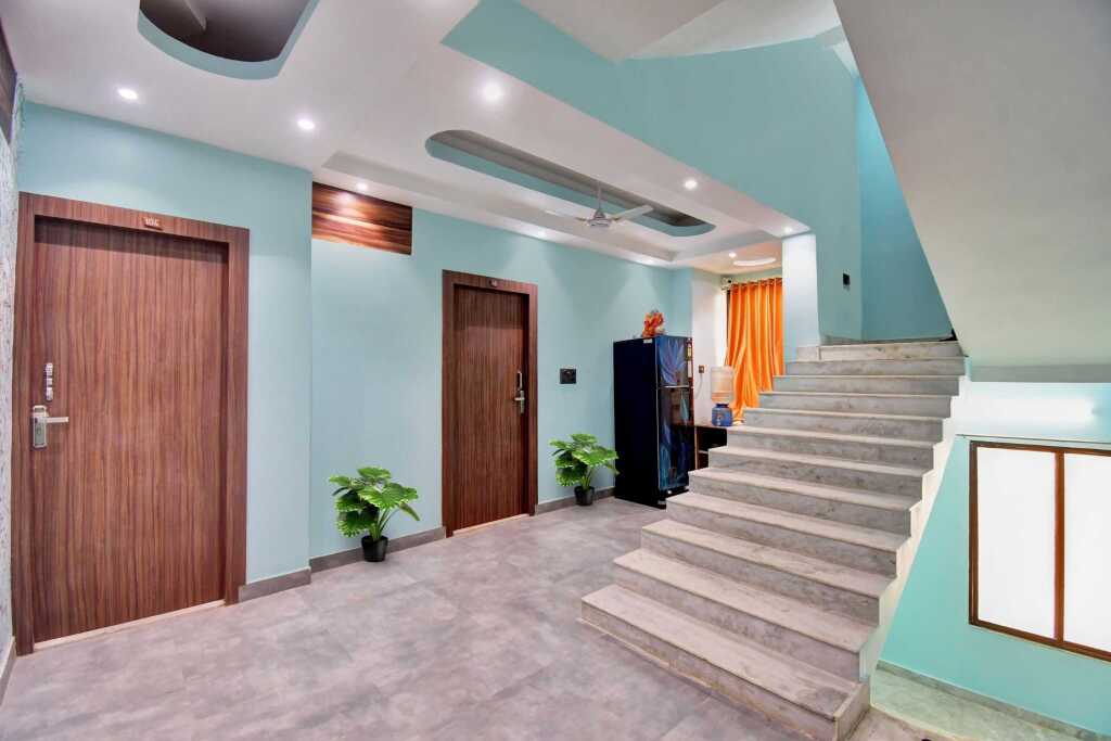 Колката: Spot On 93611 Hotel Redwood Plaza