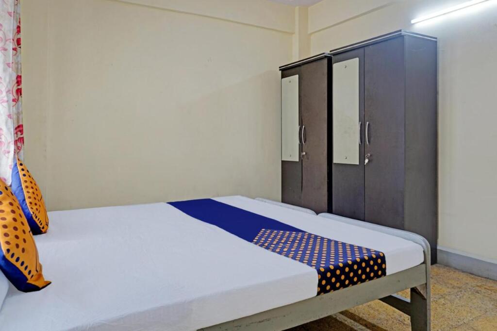 Пимпри-Чинчвад: SPOT ON 81519 Hotel Prakash Residency