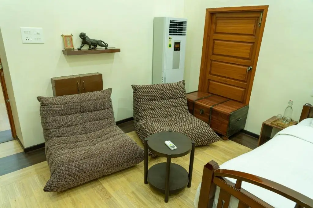Салем: The Inglewood Bungalow