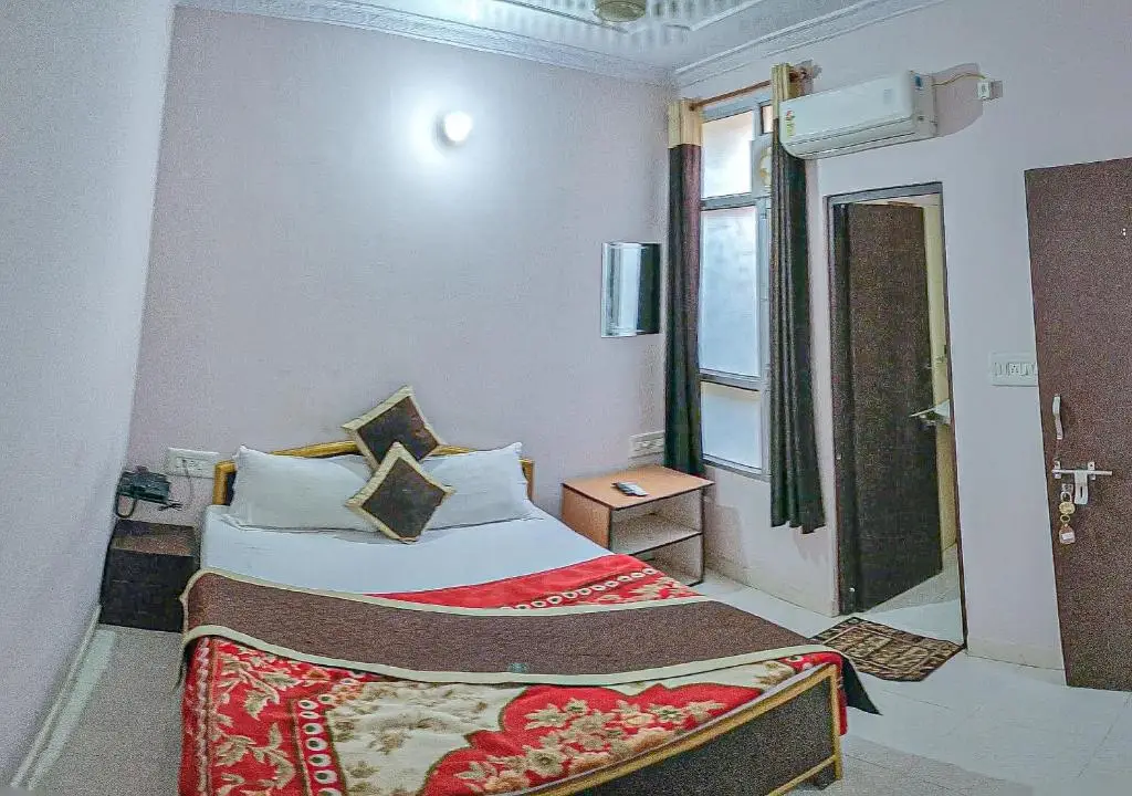 Hotel Nakshatra — фото 1