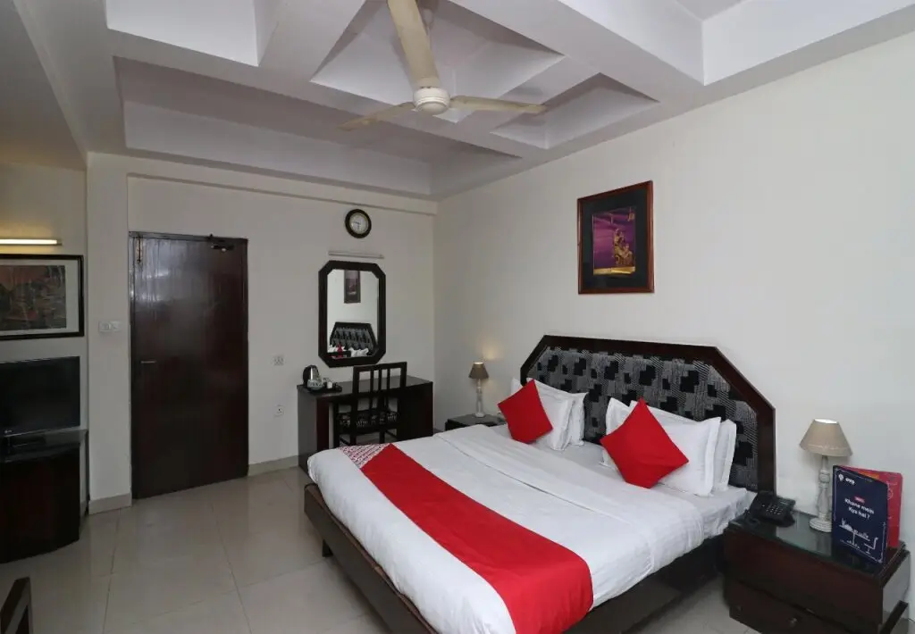 Барейлли: Hotel Uberoi Anand