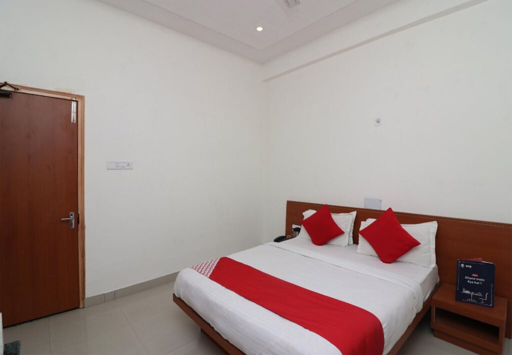 Барейлли: Hotel Uberoi Anand