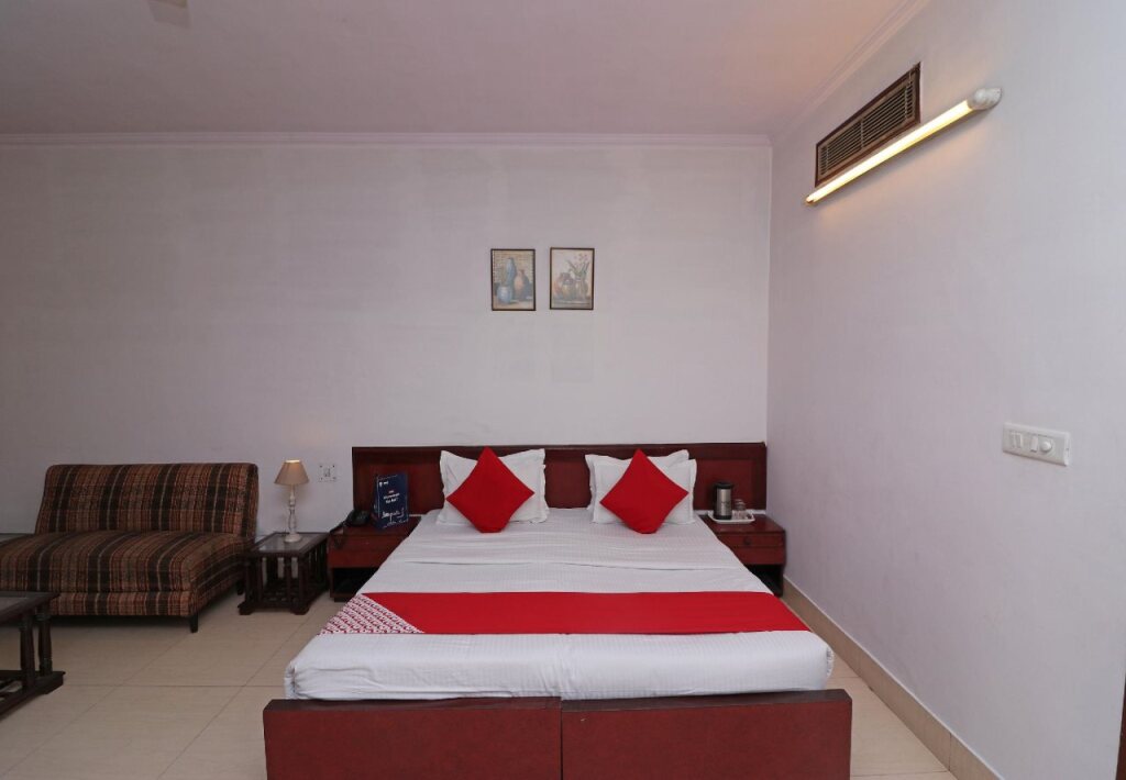 Барейлли: Hotel Uberoi Anand