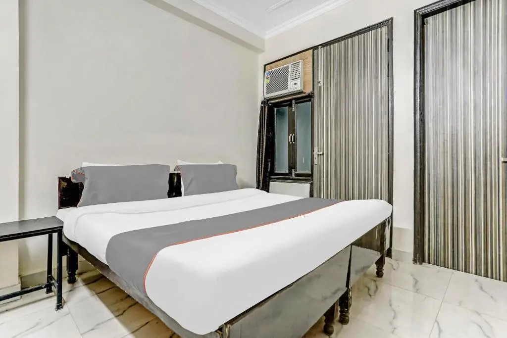 Нью-Дели: Capital O 85143 Jasmine Inn