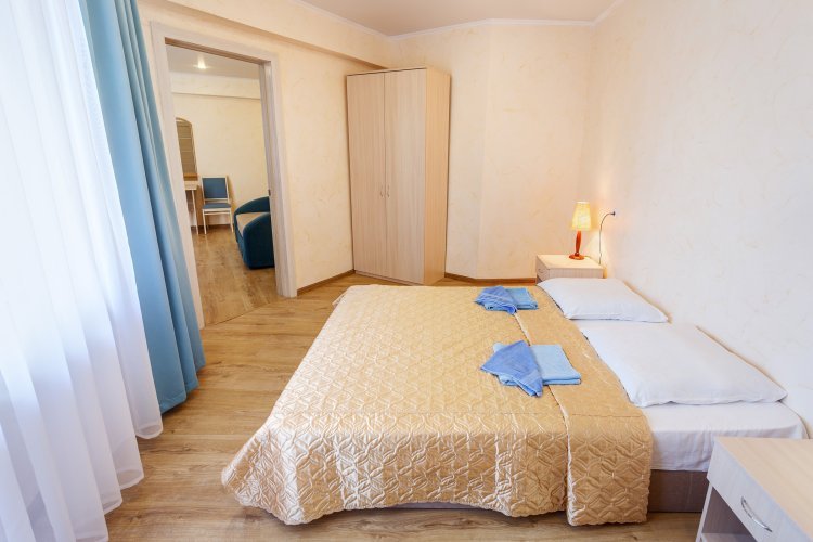 Севастополь: Izumrud Hotel