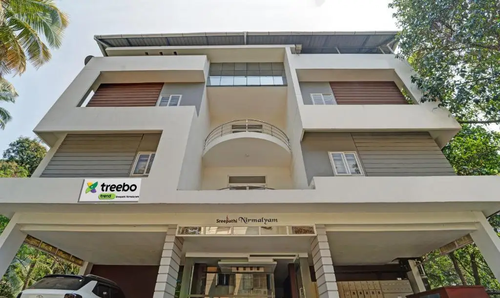 Treebo Sreepathi Nirmalyam - 400 Mtr From Guruvayoor Temple — фото 1
