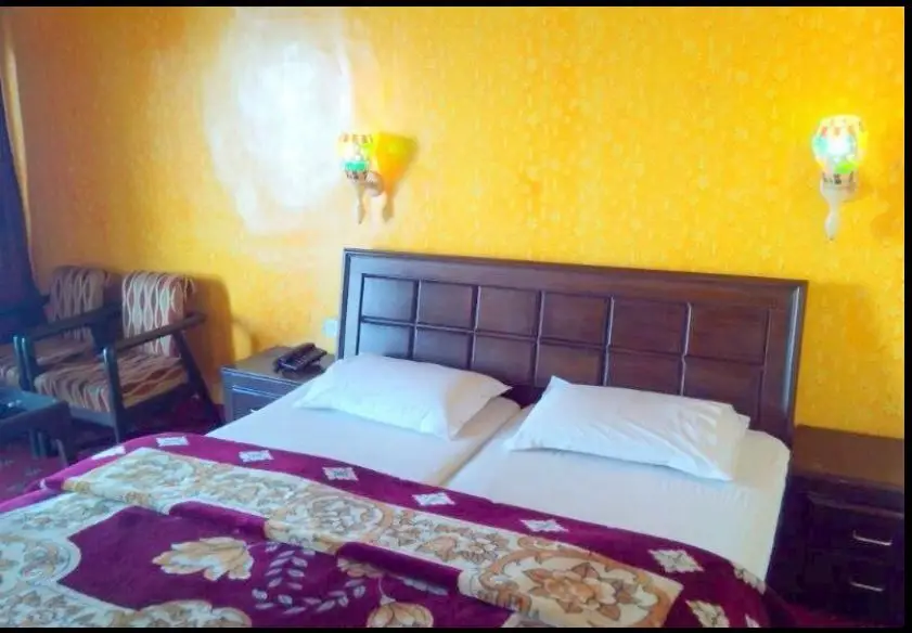 Чамба: Hotel Bombay Palace