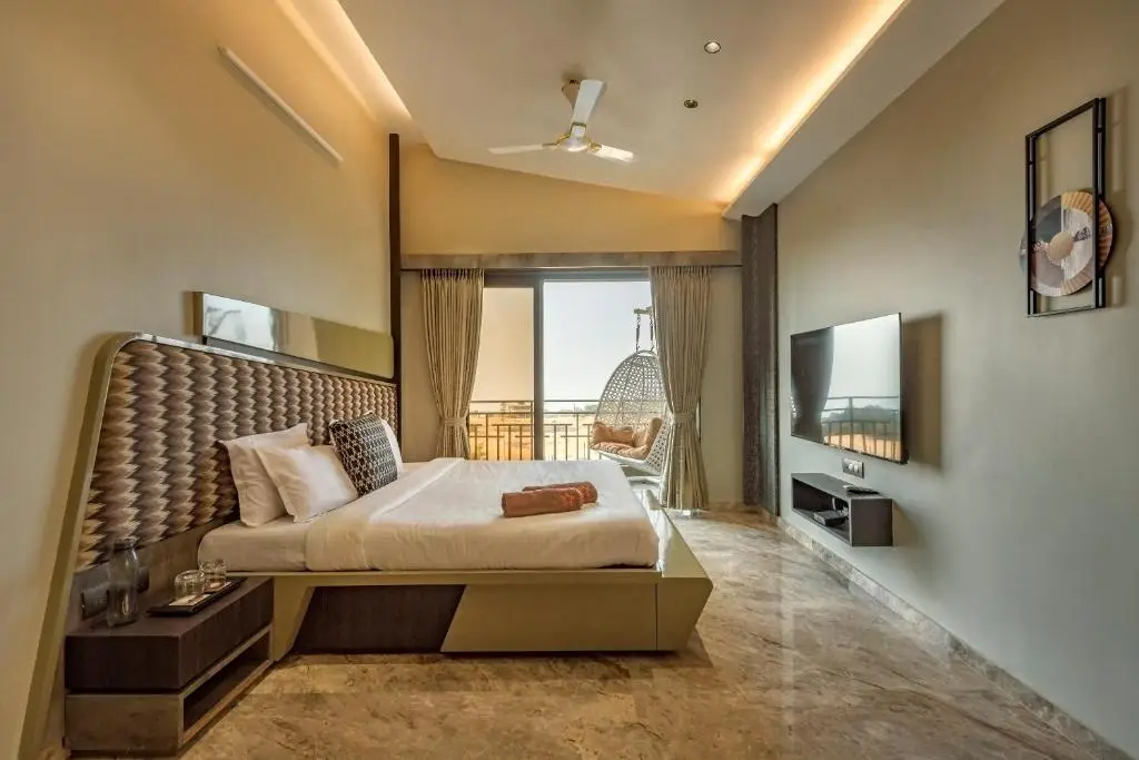 Хандала: Saffronstays Heavone Penta, Lonavala