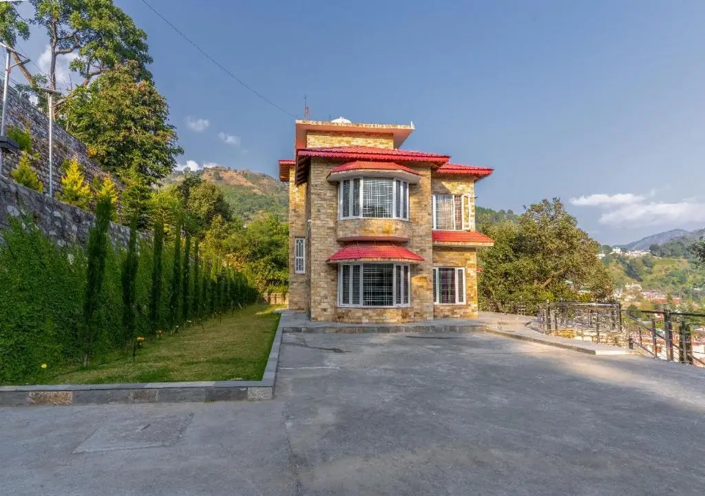 Saffronstays Willow Castle, Bhimtal - Pet-Friendly Home Near Bhimtal Lake — фото 1