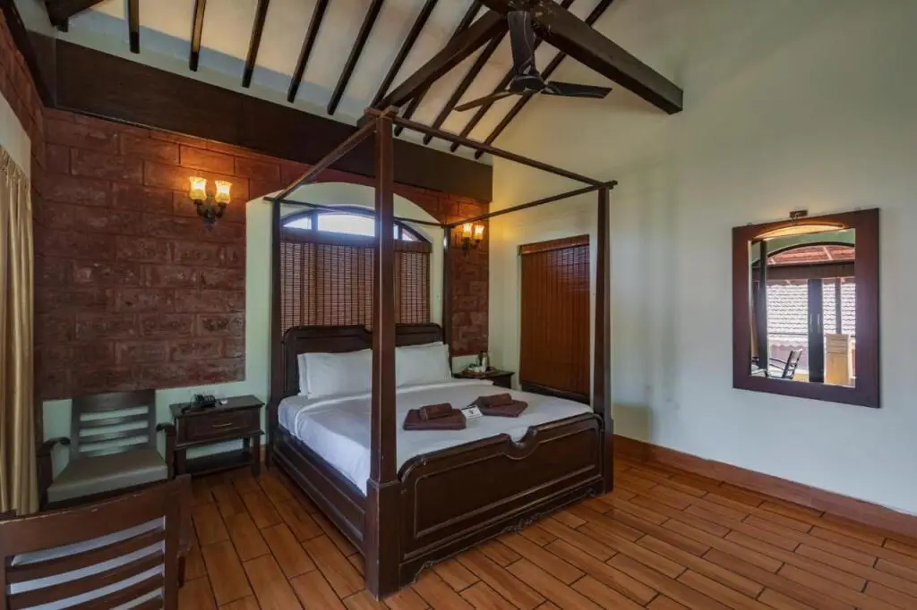 Даполи: SaffronStays Athaang, Dapoli