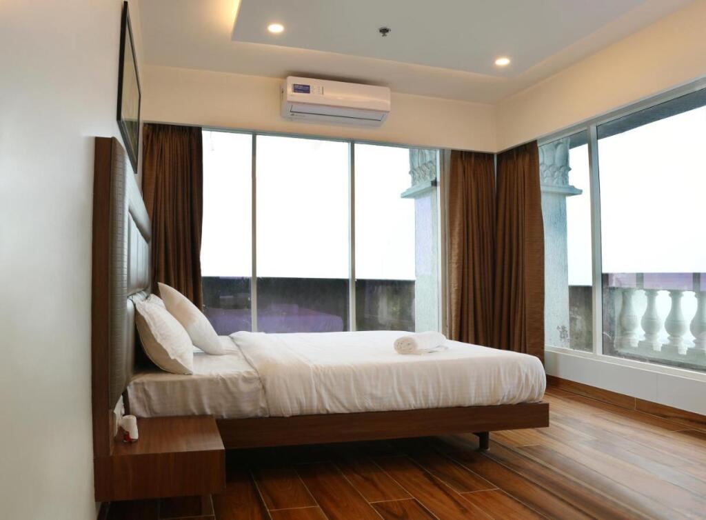 Нави-Мумбай: Skysuites By Monarch, Sanpada, Vashi - Navi Mumbai