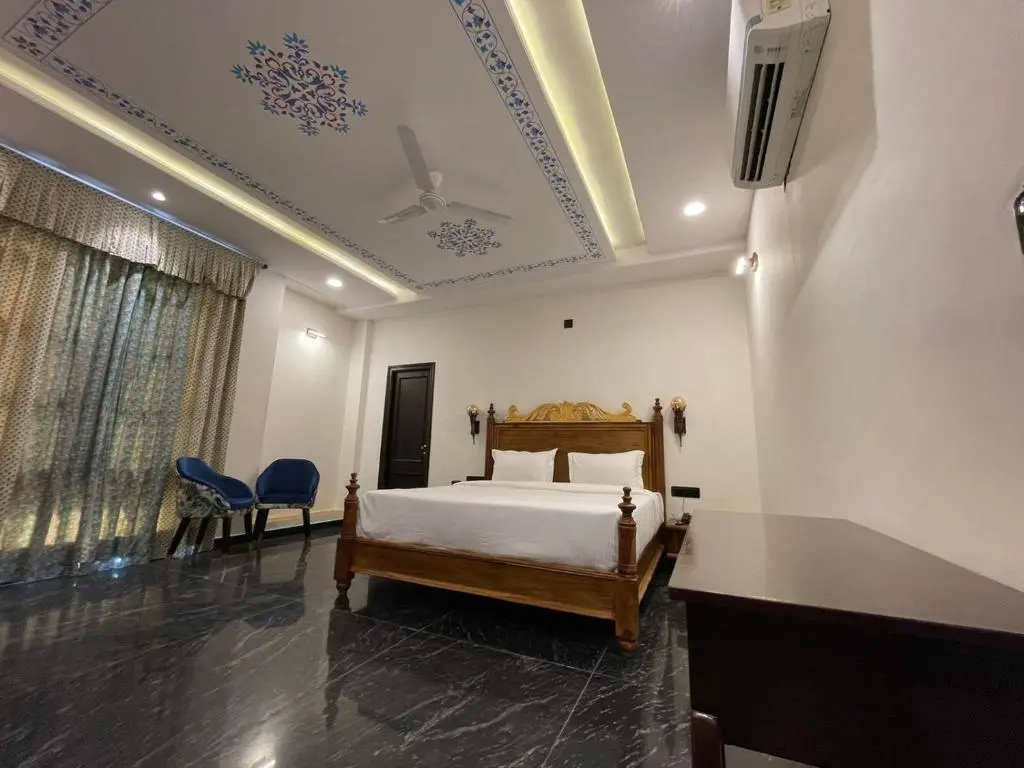 Удаипур: The Chronicles - Near the Lake Pichola Udaipur
