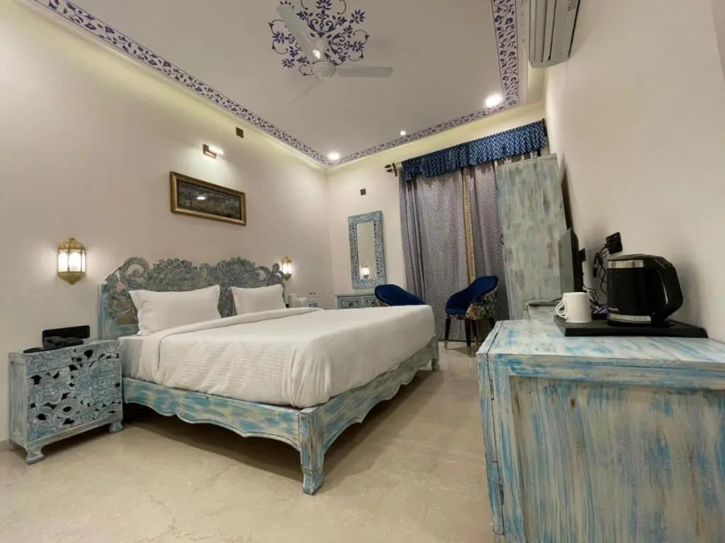 Удаипур: The Chronicles - Near the Lake Pichola Udaipur