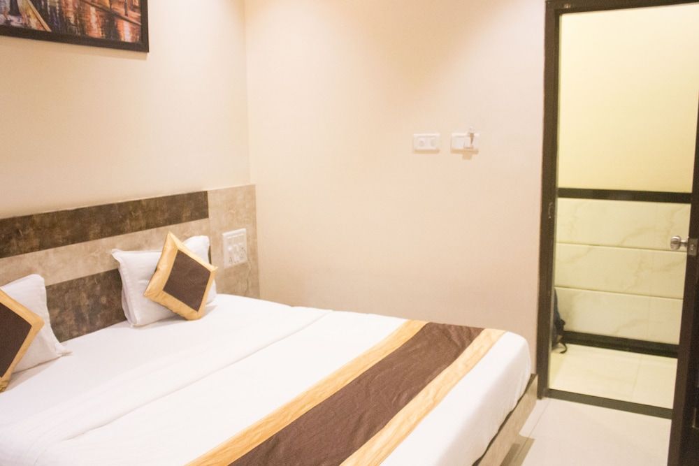 Мумбаи: Hotel Embassy Grand
