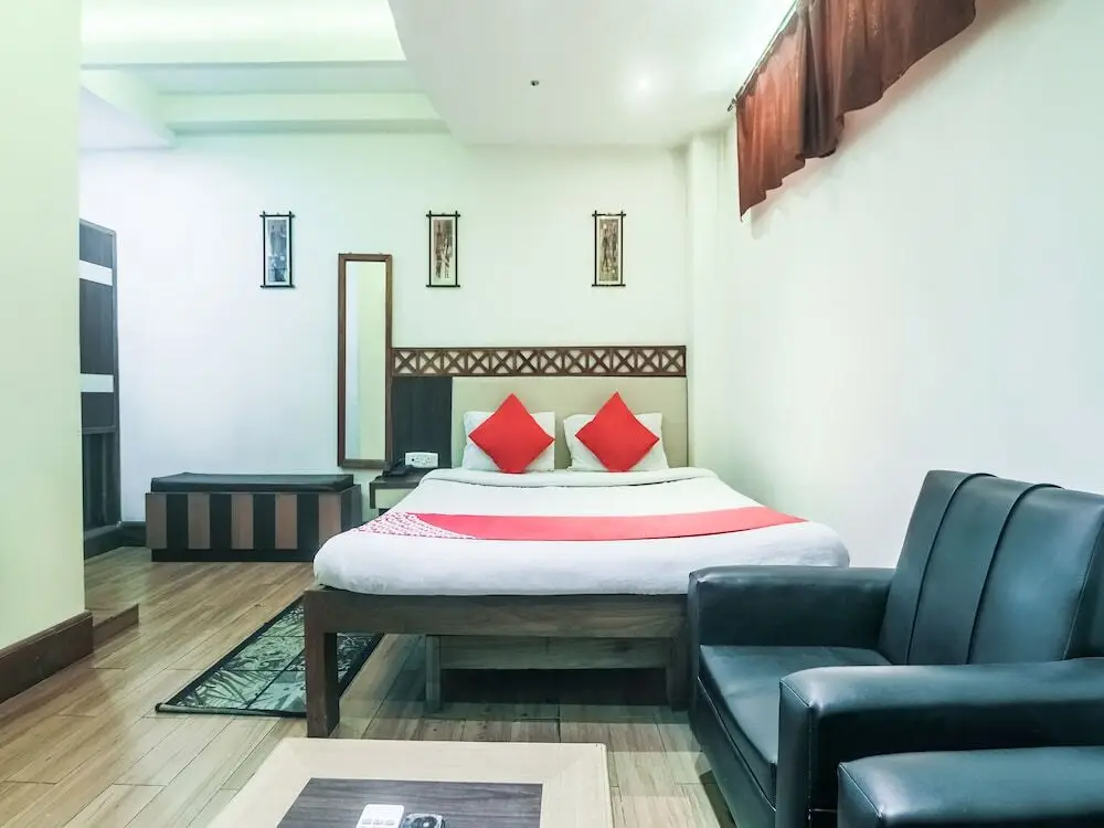 Шиллонг: Hotel Shaurya Inn