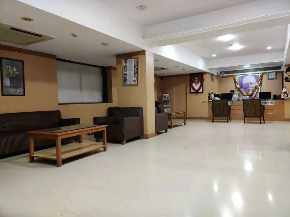 Ширди: Hotel Goradia