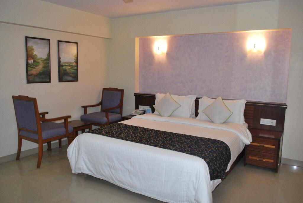 Ширди: Hotel Goradia