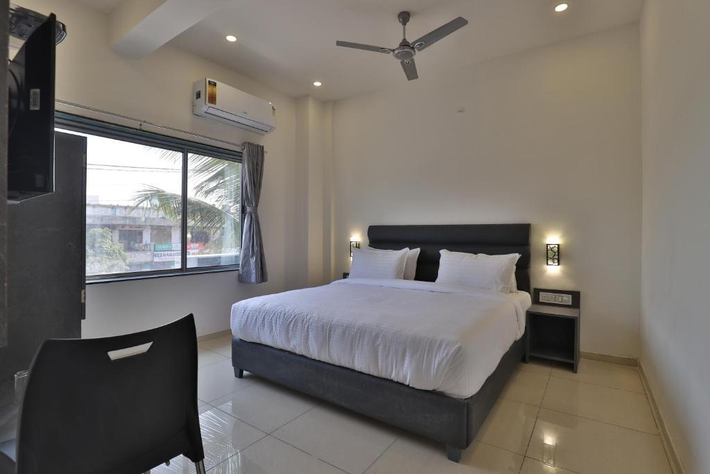 Раджкот: Nova Hotel New Crossroad