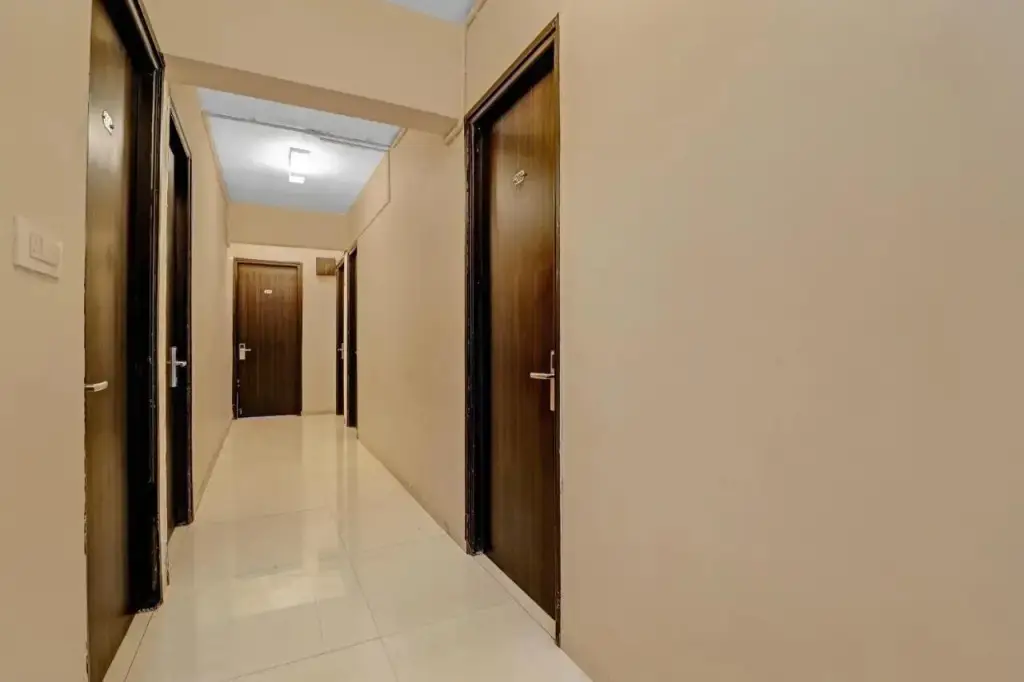 Сурат: Hotel Nova Vatika