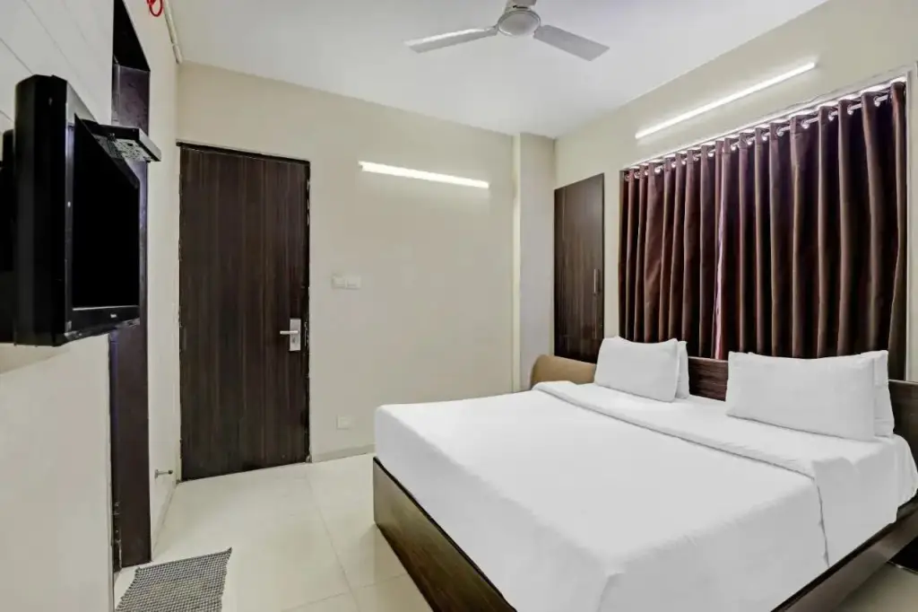 Сурат: Hotel Nova Vatika