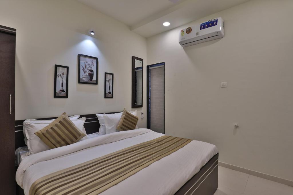 Раджкот: Hotel Nova Havana