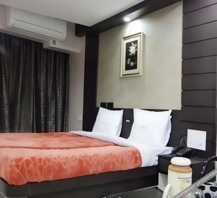 Райпур: Hotel Okasu