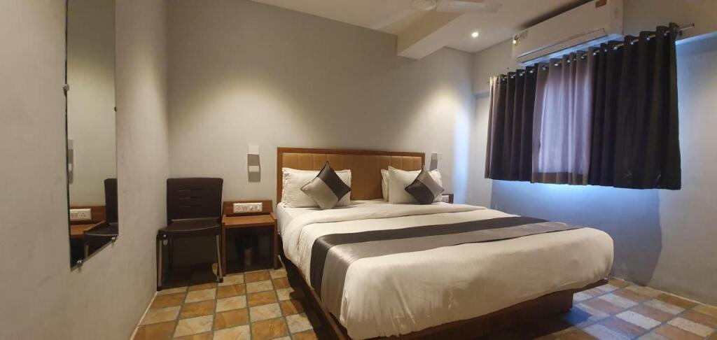 Раджкот: Hotel Nova Star