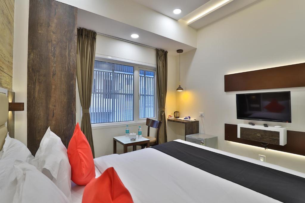 Сурат: Hotel Royal Treat