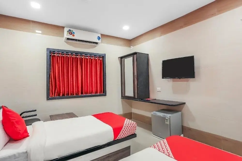 Сурат: Hotel Suraj inn
