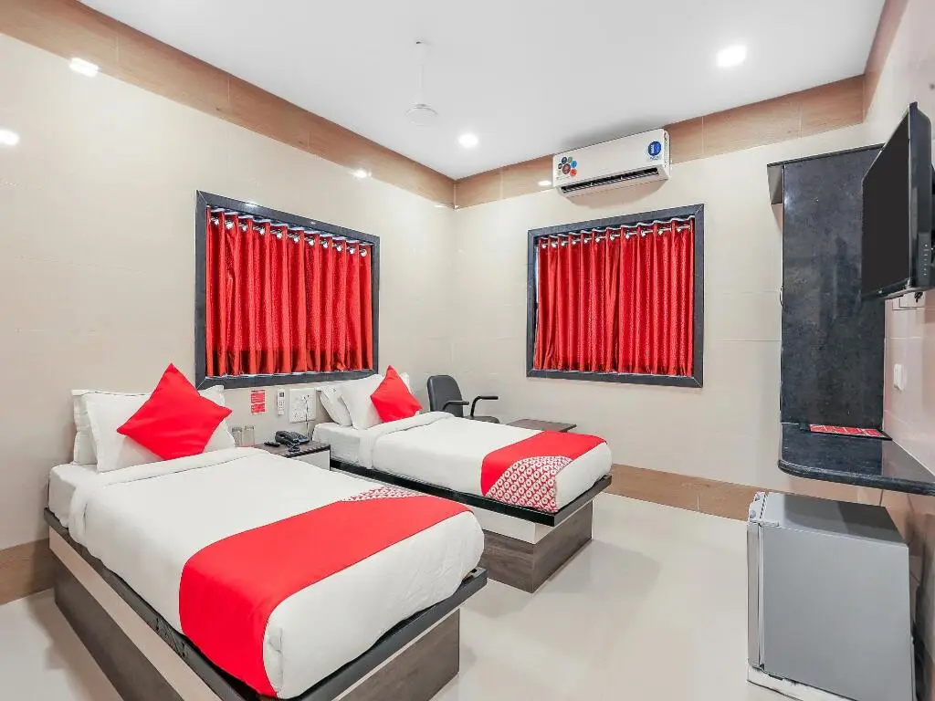 Сурат: Hotel Suraj inn