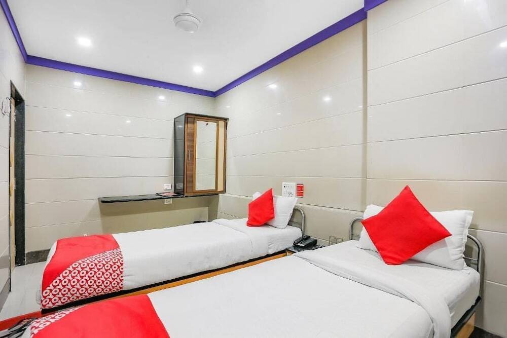 Сурат: Hotel Suraj inn