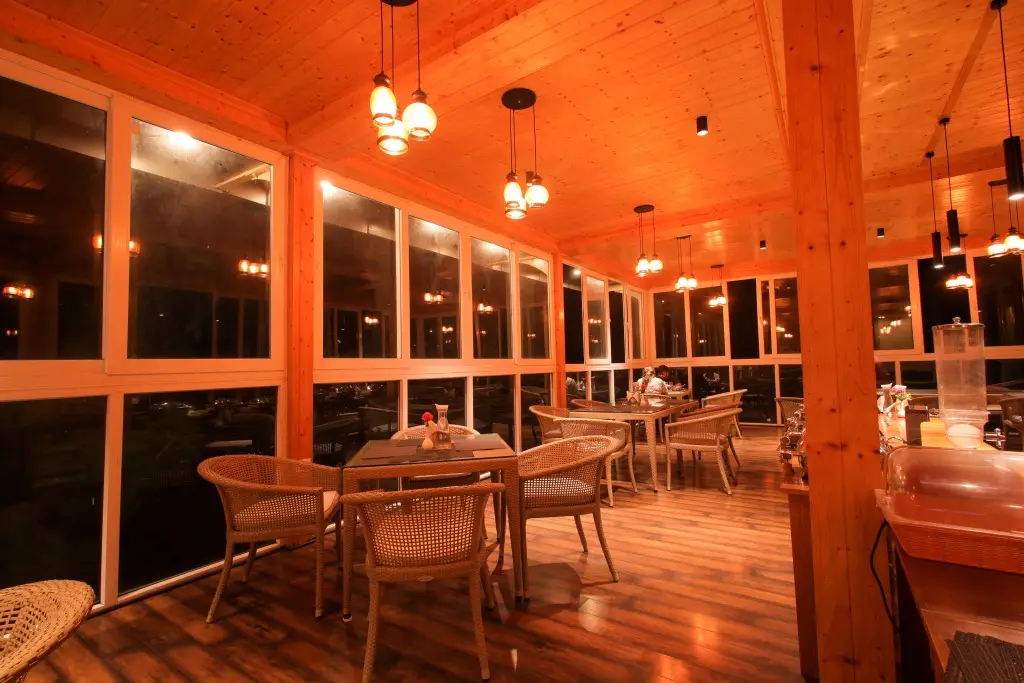 Чубаттакхал: The Woods Retreat