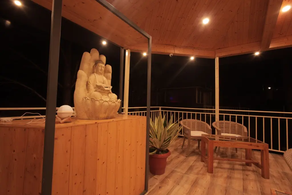 Чубаттакхал: The Woods Retreat