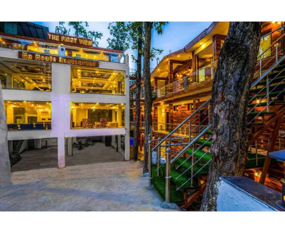 Чопра Лагга Умрейла: The First View Resort Lansdowne