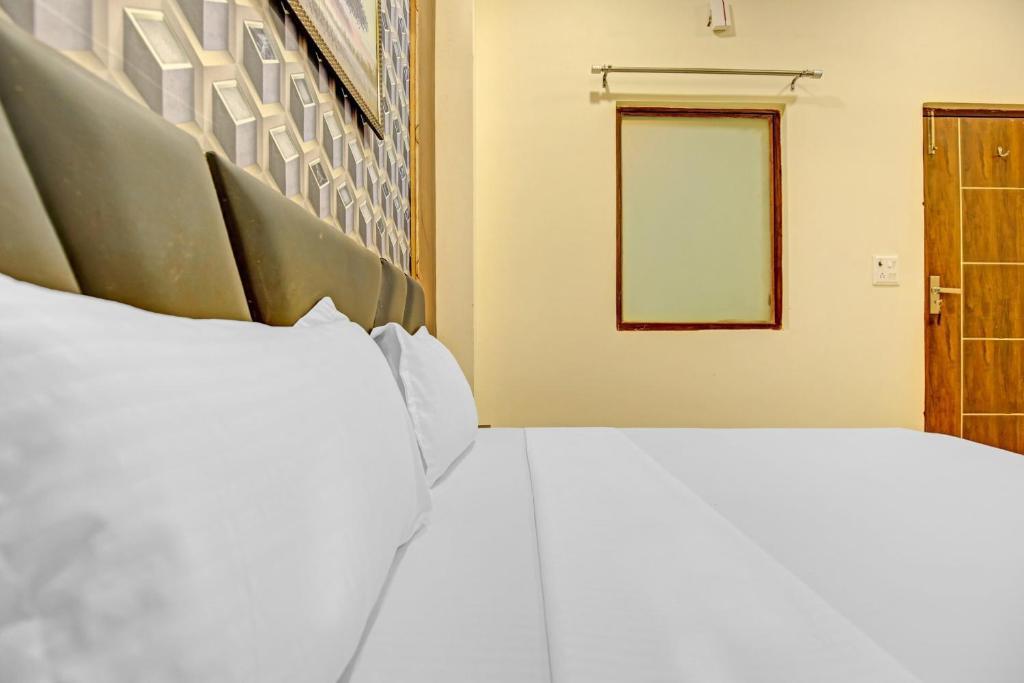Лудхиана: Townhouse 1003 Hotel Sky 9