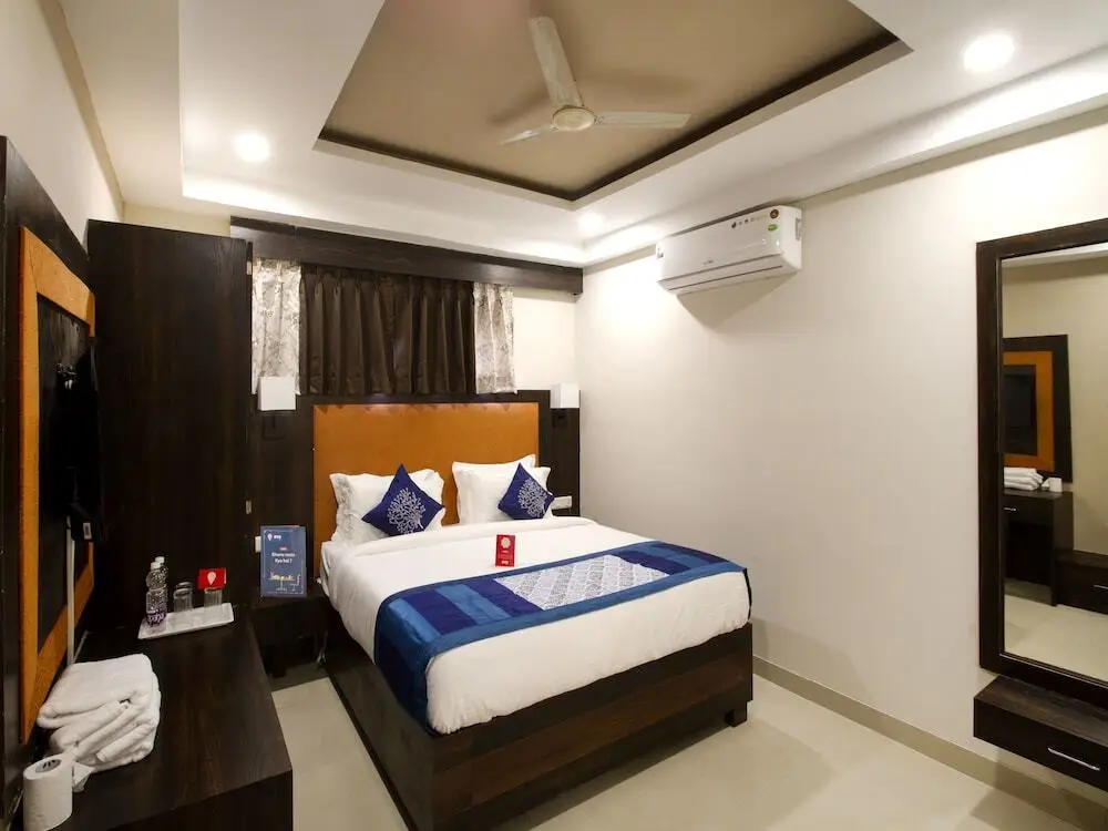Хидерабад: Collection O 7601 Hotel Park Heights Banjara Hills